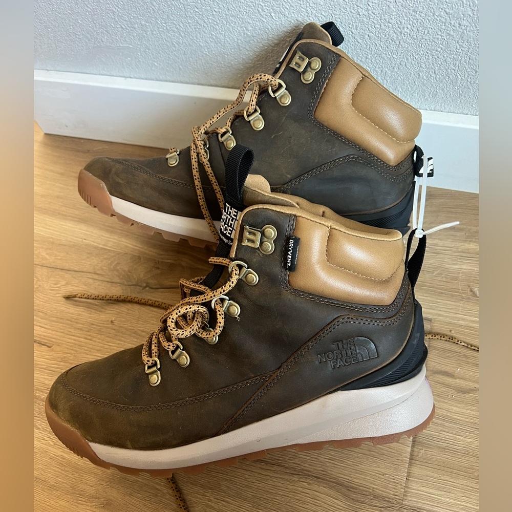 The North Face Men's Size 8 Back To Berkeley Boots Mid Waterproof Utility Brown